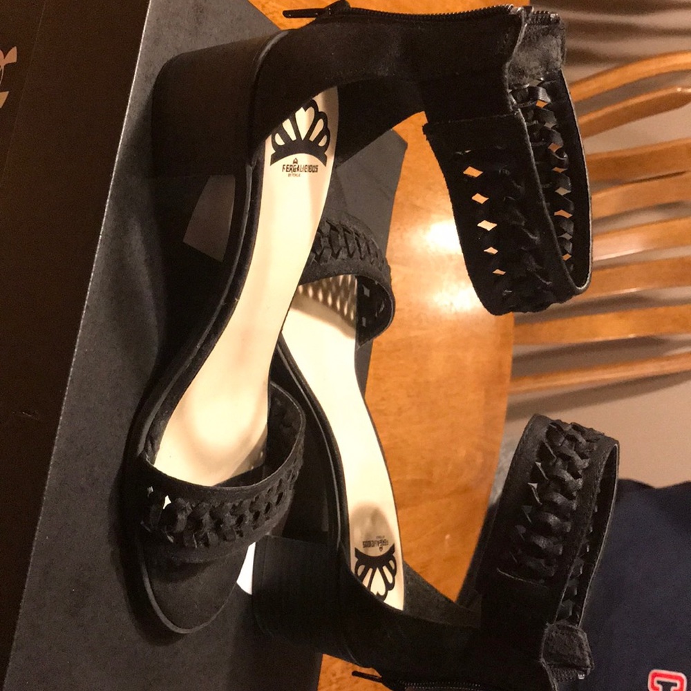 Black  shoes size. 7 1/2